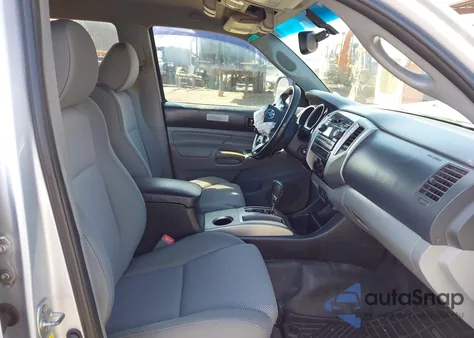 2012 Toyota Tacoma Prerunner V6 z USA, uszkodzony, nr VIN 3TMJU4GN9CM131642